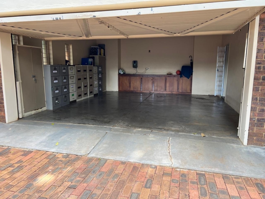 4 Bedroom Property for Sale in Chroompark Limpopo