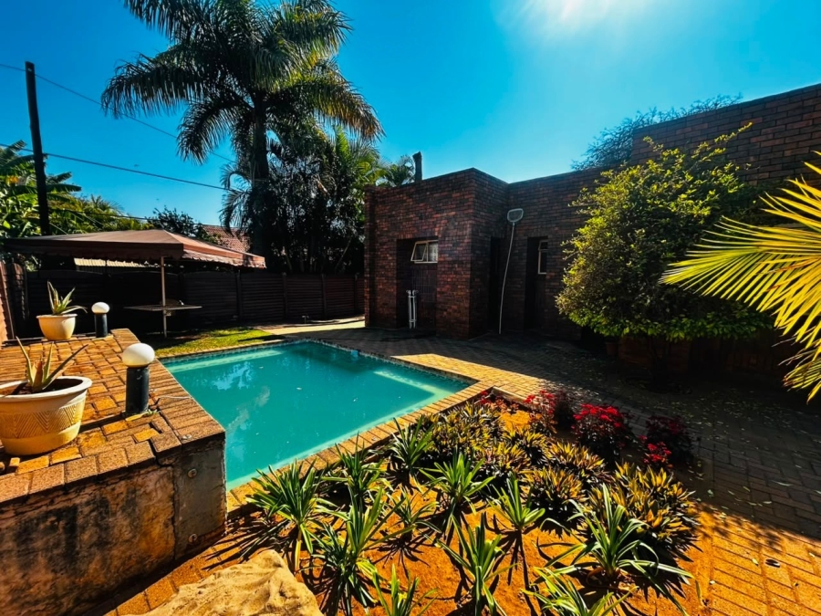 4 Bedroom Property for Sale in Chroompark Limpopo