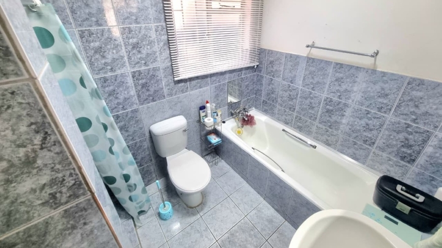 6 Bedroom Property for Sale in Modimolle Limpopo