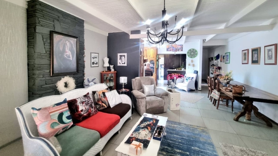 6 Bedroom Property for Sale in Modimolle Limpopo