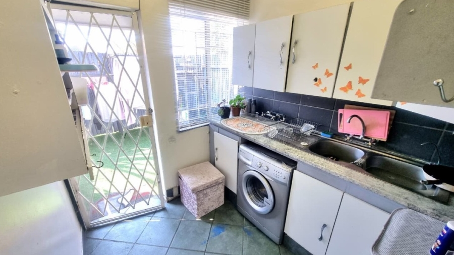 6 Bedroom Property for Sale in Modimolle Limpopo