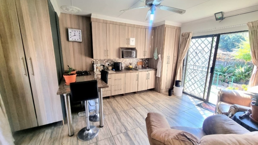 6 Bedroom Property for Sale in Modimolle Limpopo