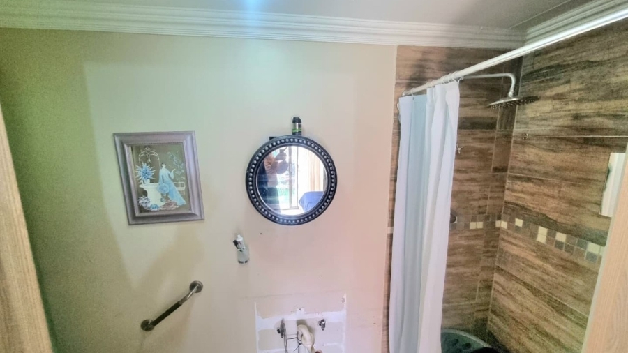 6 Bedroom Property for Sale in Modimolle Limpopo