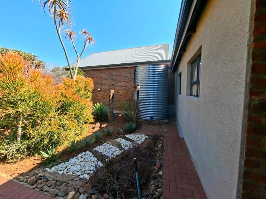 2 Bedroom Property for Sale in Negester Klein Kariba Limpopo