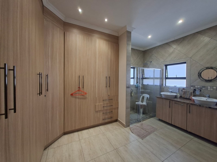 2 Bedroom Property for Sale in Negester Klein Kariba Limpopo