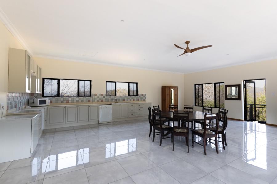 6 Bedroom Property for Sale in Vaalwater Limpopo