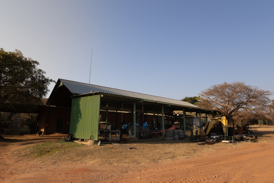 6 Bedroom Property for Sale in Vaalwater Limpopo