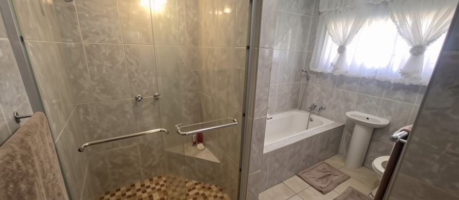 4 Bedroom Property for Sale in Impala Park Limpopo