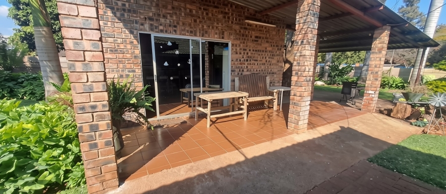 4 Bedroom Property for Sale in Impala Park Limpopo