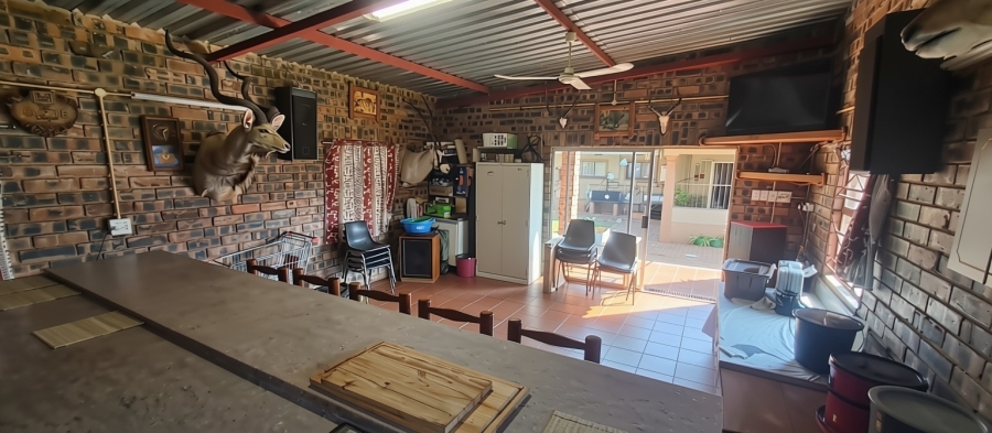 4 Bedroom Property for Sale in Impala Park Limpopo