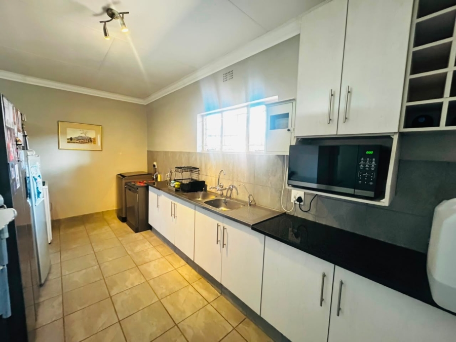 4 Bedroom Property for Sale in Chroompark Limpopo