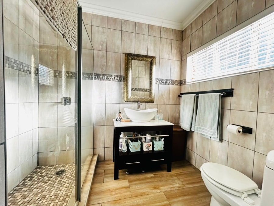 4 Bedroom Property for Sale in Chroompark Limpopo