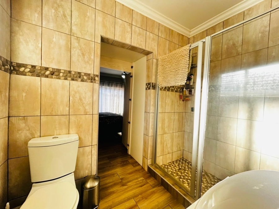 4 Bedroom Property for Sale in Chroompark Limpopo