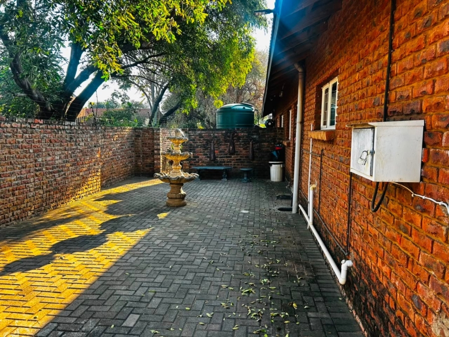 4 Bedroom Property for Sale in Chroompark Limpopo