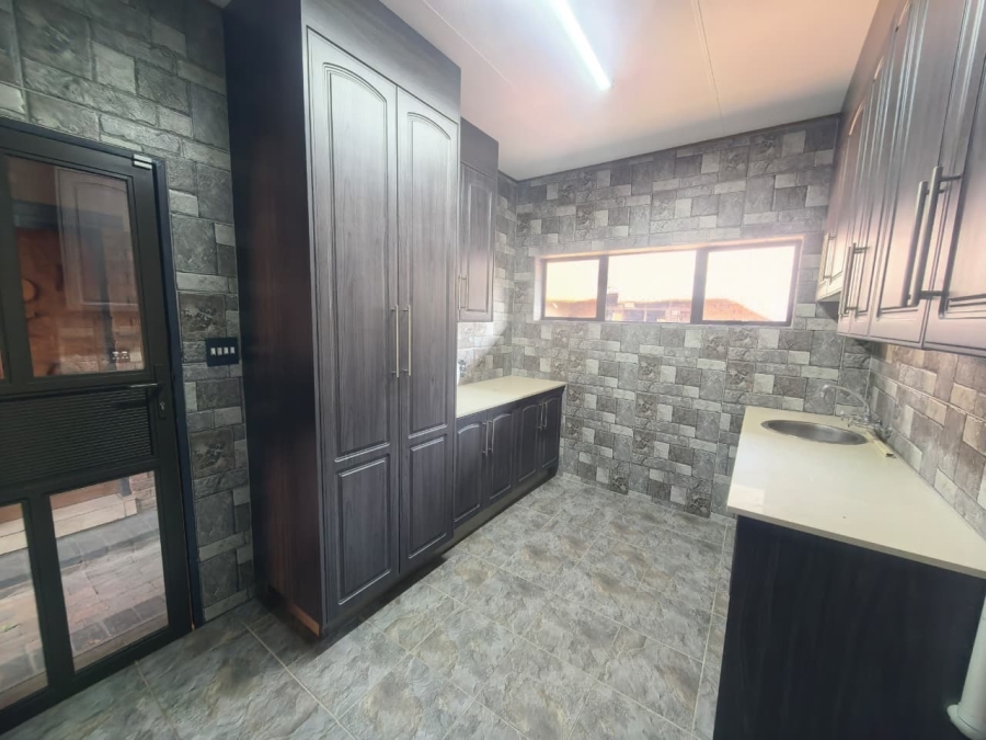 3 Bedroom Property for Sale in Sterpark Limpopo