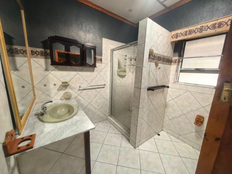 3 Bedroom Property for Sale in Sterpark Limpopo