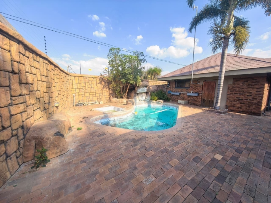 3 Bedroom Property for Sale in Sterpark Limpopo