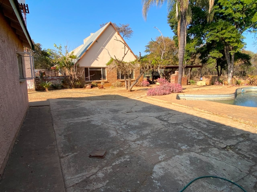 5 Bedroom Property for Sale in Mokopane Rural Limpopo