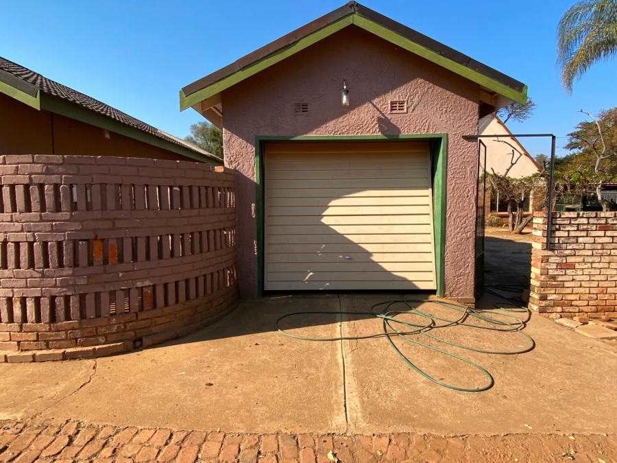 5 Bedroom Property for Sale in Mokopane Rural Limpopo
