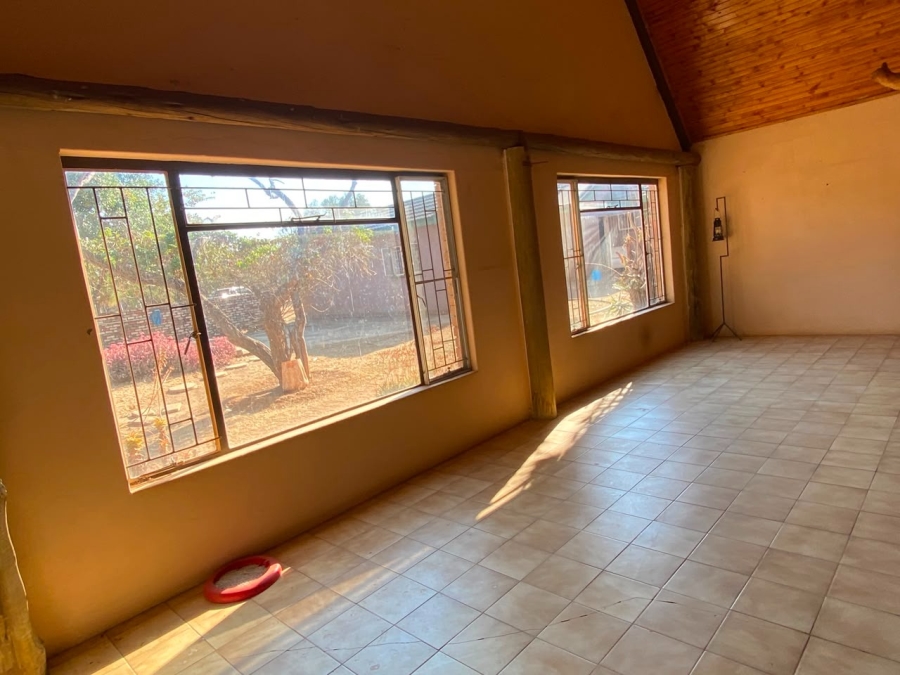 5 Bedroom Property for Sale in Mokopane Rural Limpopo
