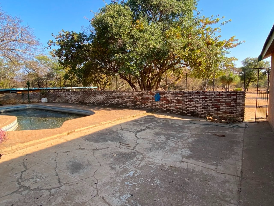 5 Bedroom Property for Sale in Mokopane Rural Limpopo