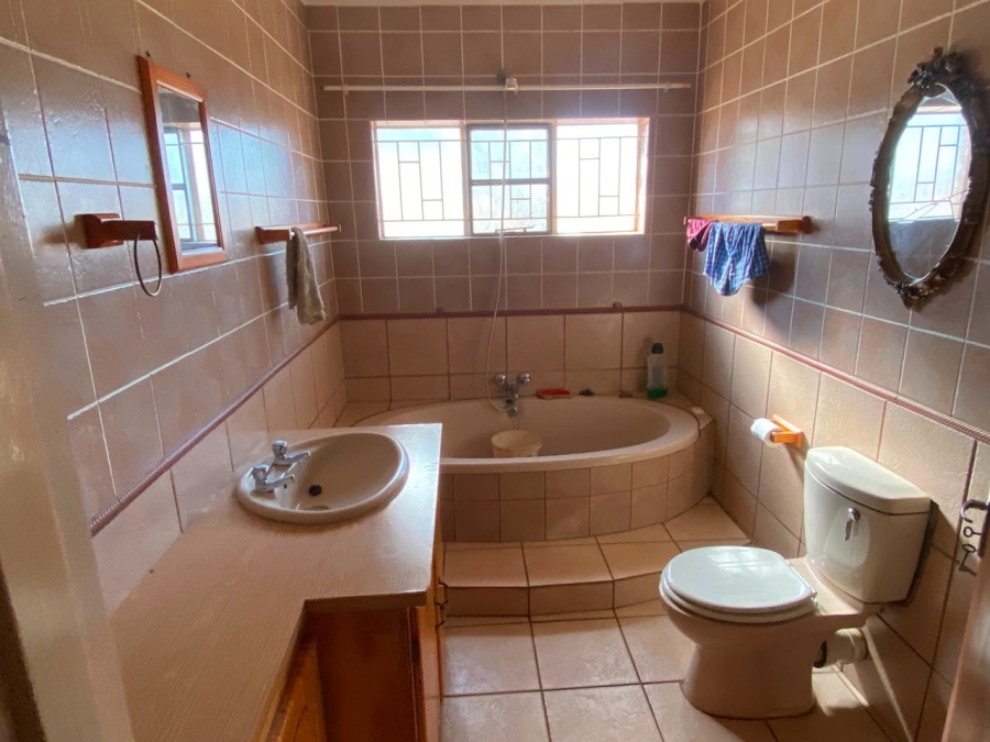 5 Bedroom Property for Sale in Mokopane Rural Limpopo