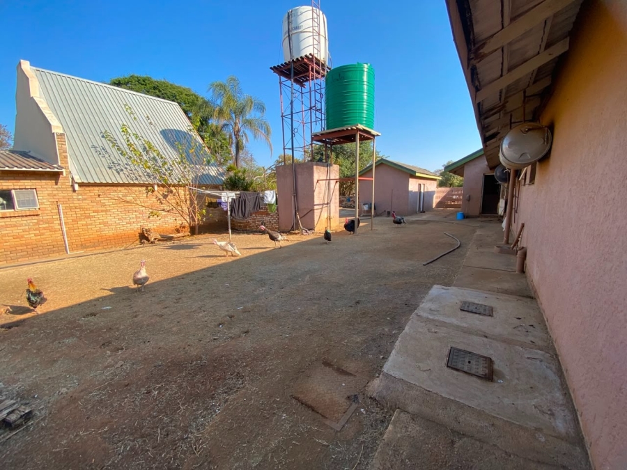 5 Bedroom Property for Sale in Mokopane Rural Limpopo