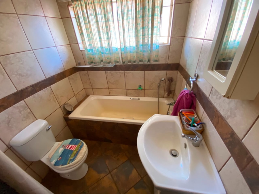 5 Bedroom Property for Sale in Mokopane Rural Limpopo