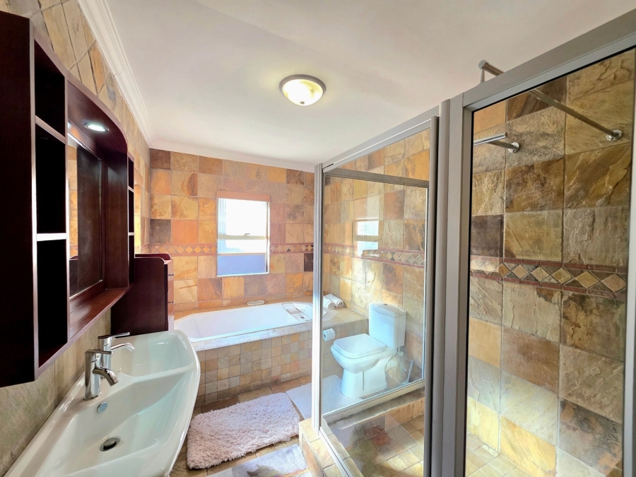 3 Bedroom Property for Sale in Bendor Limpopo