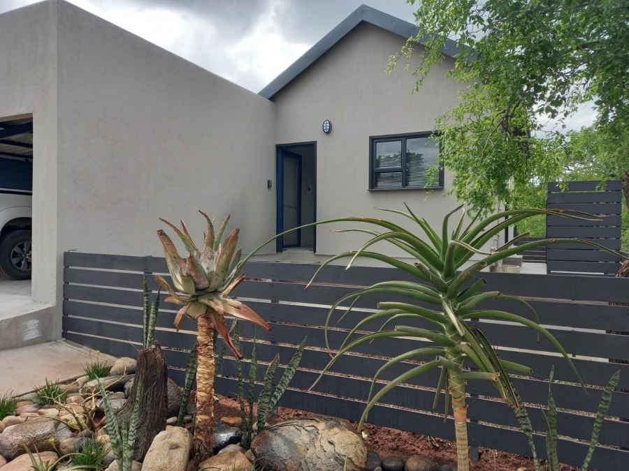 2 Bedroom Property for Sale in Hoedspruit Limpopo