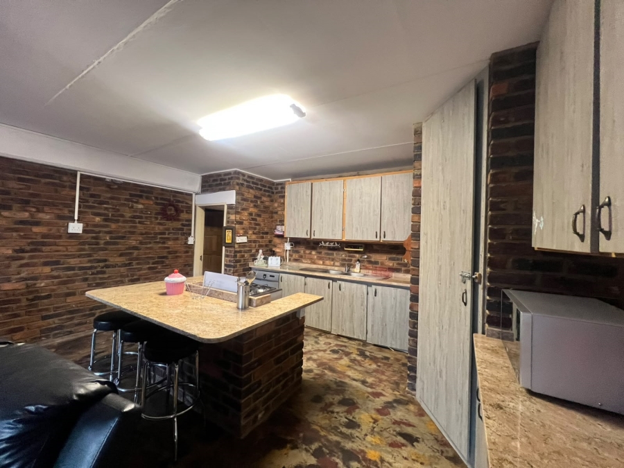 8 Bedroom Property for Sale in Mookgopong Rural Limpopo