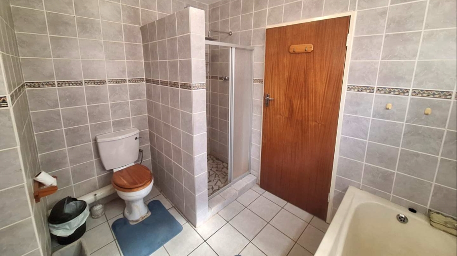 3 Bedroom Property for Sale in Leeupoort Limpopo