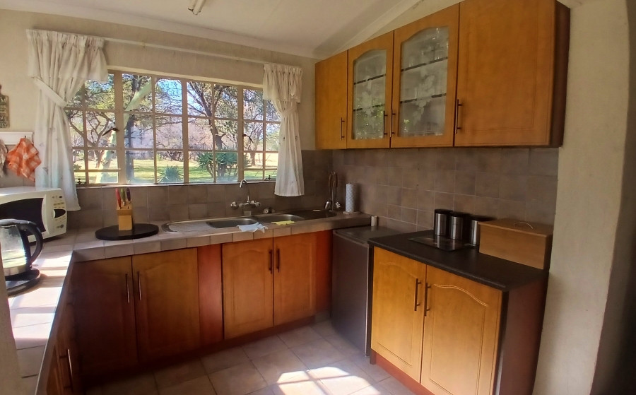 5 Bedroom Property for Sale in Alma Limpopo
