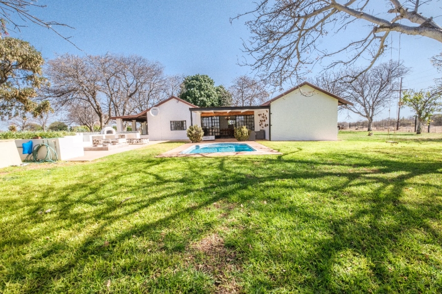 18 Bedroom Property for Sale in Tom Burke Limpopo