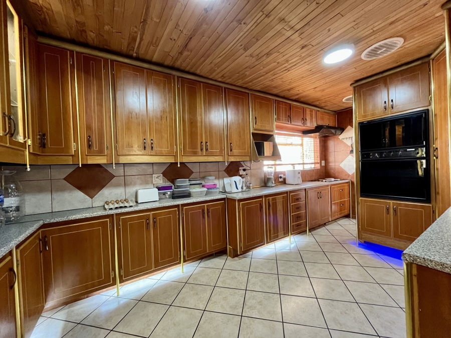6 Bedroom Property for Sale in Bela Bela Limpopo