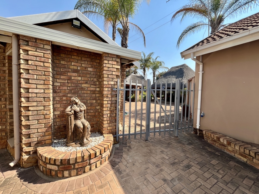 6 Bedroom Property for Sale in Bela Bela Limpopo