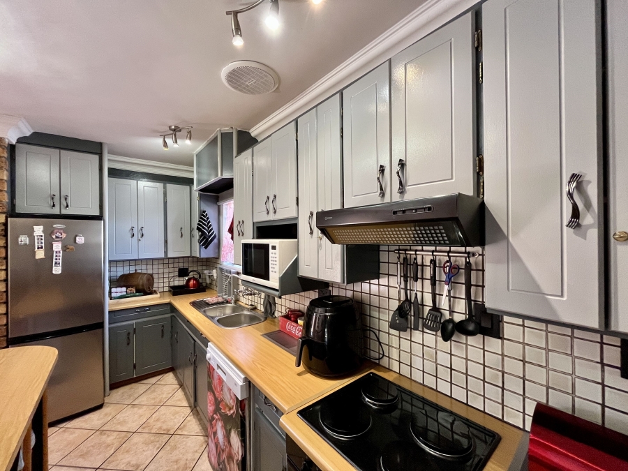 6 Bedroom Property for Sale in Bela Bela Limpopo