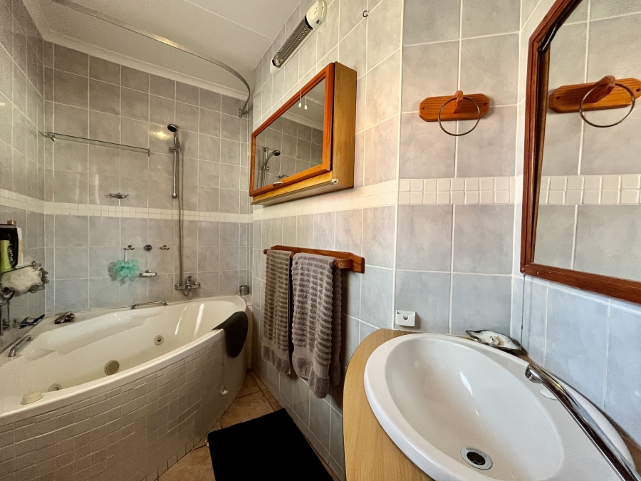6 Bedroom Property for Sale in Bela Bela Limpopo