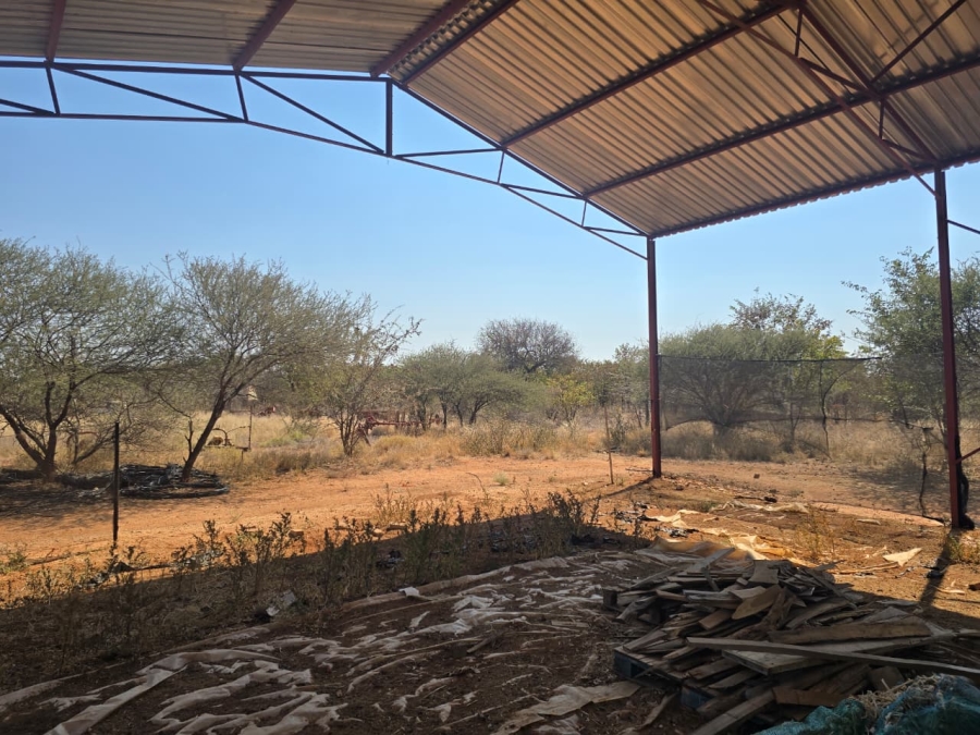 5 Bedroom Property for Sale in Mopane Limpopo