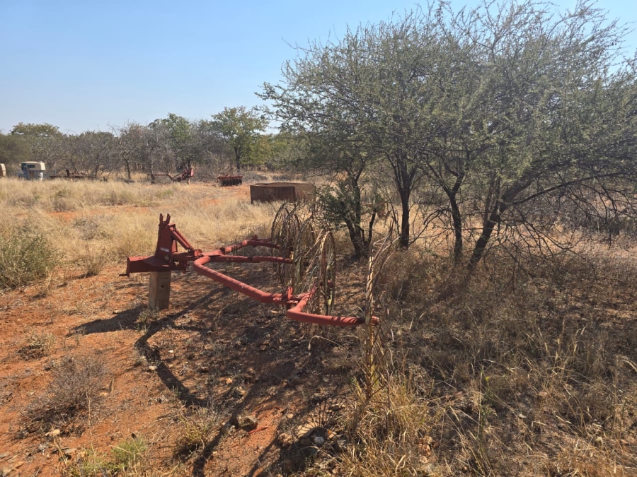 5 Bedroom Property for Sale in Mopane Limpopo