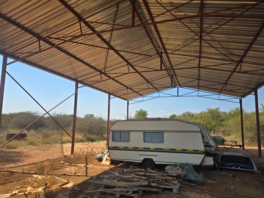 5 Bedroom Property for Sale in Mopane Limpopo