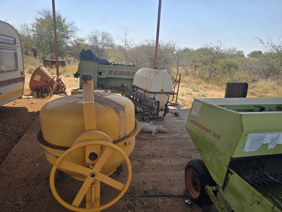 5 Bedroom Property for Sale in Mopane Limpopo