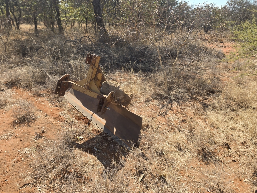 5 Bedroom Property for Sale in Mopane Limpopo