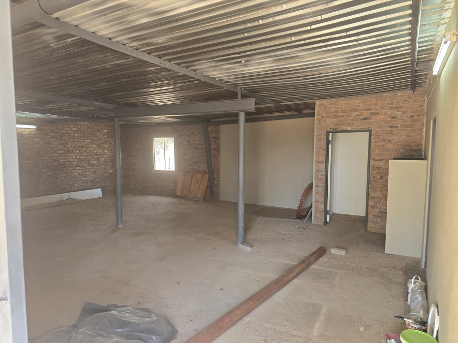 2 Bedroom Property for Sale in Mopane Limpopo