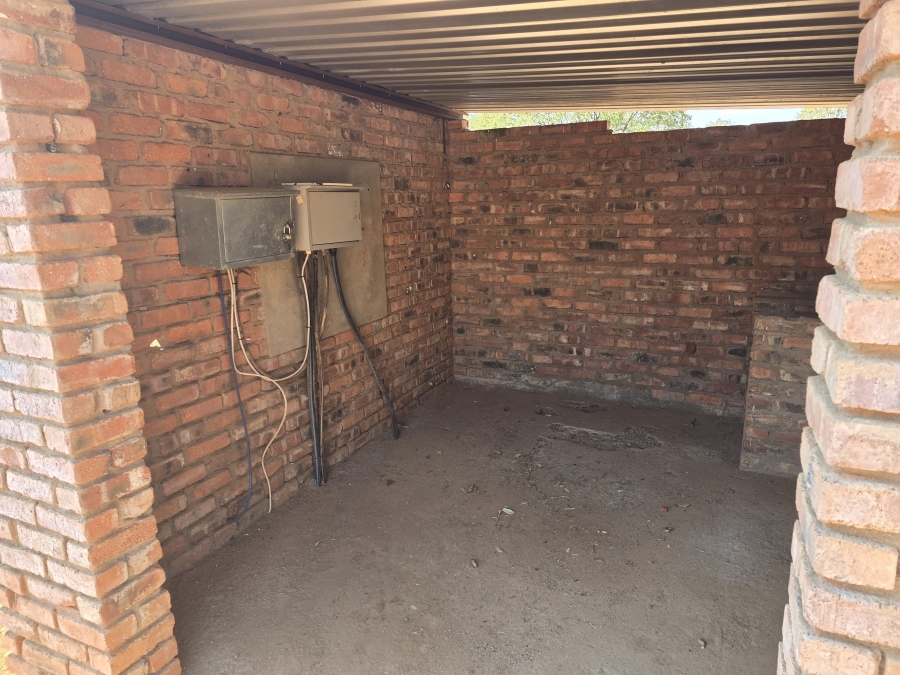2 Bedroom Property for Sale in Mopane Limpopo
