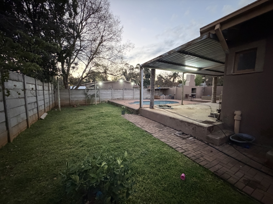 4 Bedroom Property for Sale in Fauna Park Limpopo