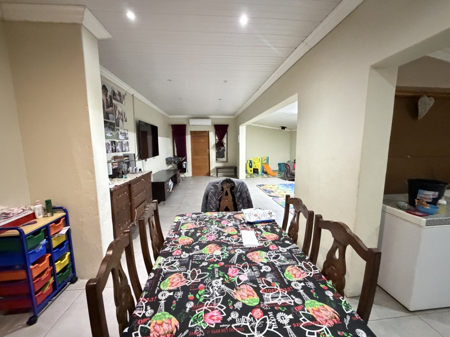 4 Bedroom Property for Sale in Fauna Park Limpopo