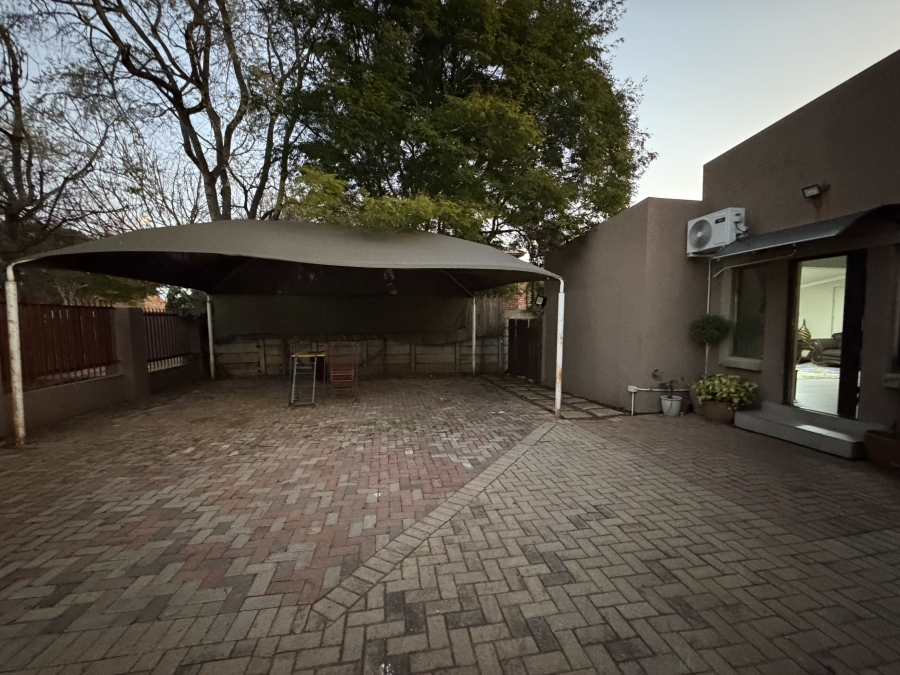 4 Bedroom Property for Sale in Fauna Park Limpopo