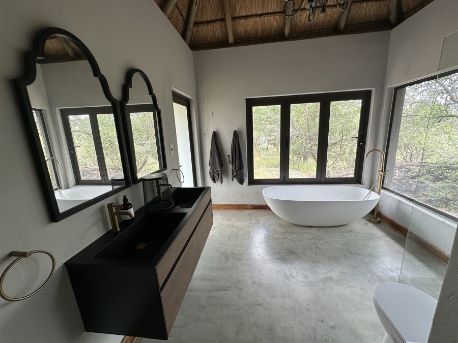 3 Bedroom Property for Sale in Lissataba Private Nature Reserve Limpopo