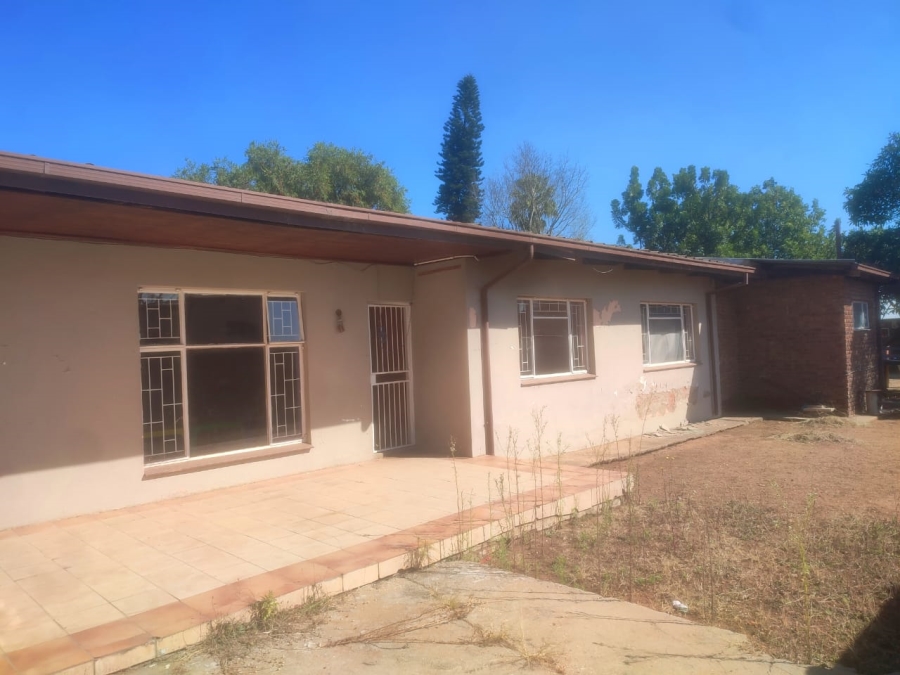 6 Bedroom Property for Sale in Annadale Limpopo